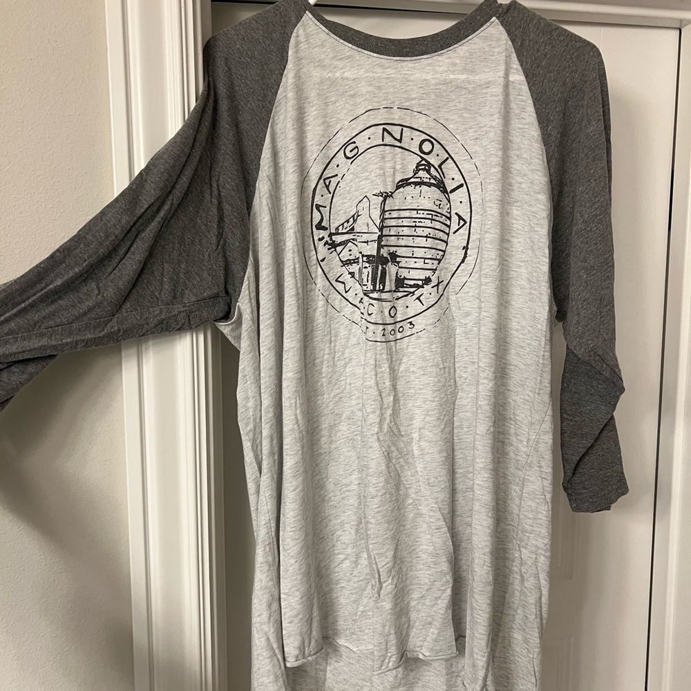 Magnolia t shirt